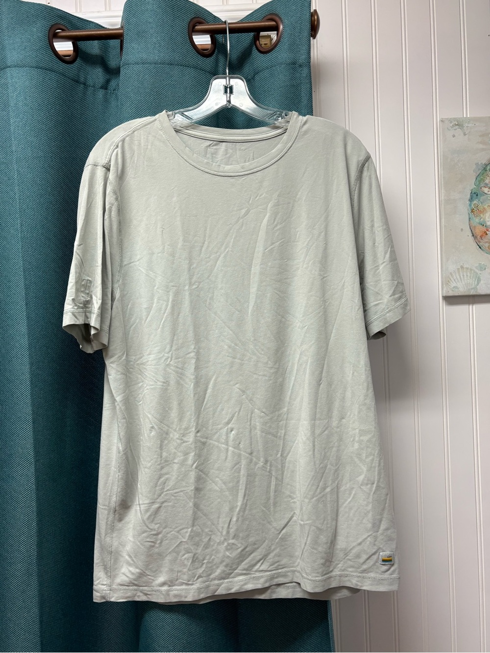 Vuori Short Sleeve TShirt, Light Gray Size Large